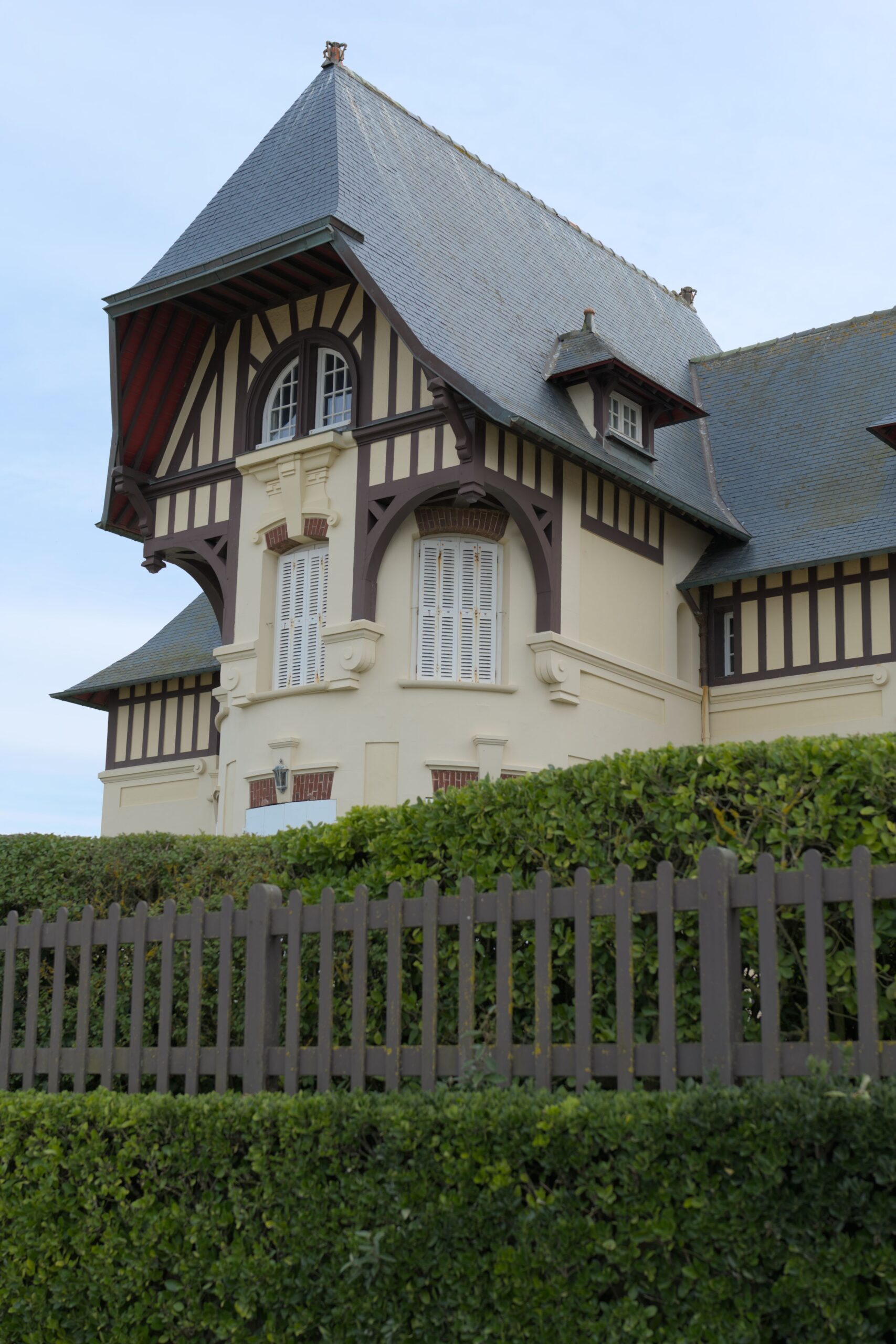 Ravalement de façade et peinture extérieure à Deauville